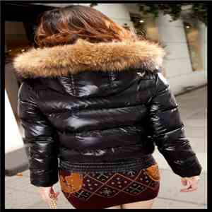 Opaque  - Short Black Down Jacket With Fur Collar flac album