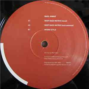 Bass Junkie - Deep Bass Matrix flac album